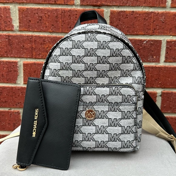 Michael Kors backpack - Picture 1 of 11